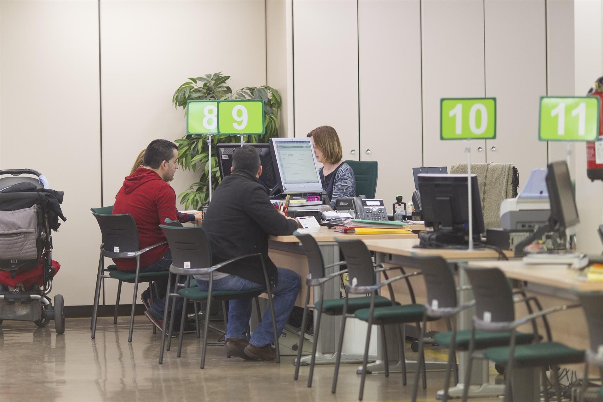 Seis de cada diez empleados públicos tiene 50 años o más (Europa Press) Seis de cada diez empleados públicos tiene 50 años o más (Europa Press)