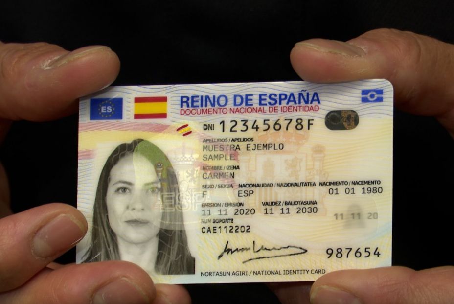 El DNI es el nuevo objetivo de los ciberdelincuentes: así puedes proteger tu identidad El DNI es el nuevo objetivo de los ciberdelincuentes: así puedes proteger tu identidad