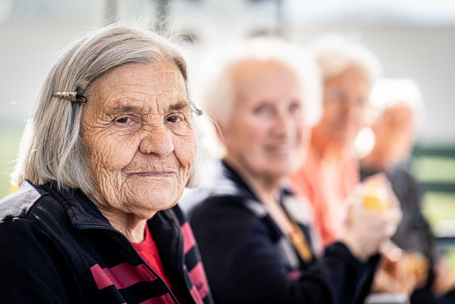 CEOMA y UNESPA impulsan la formación entre los mayores CEOMA y UNESPA impulsan la formación entre los mayores