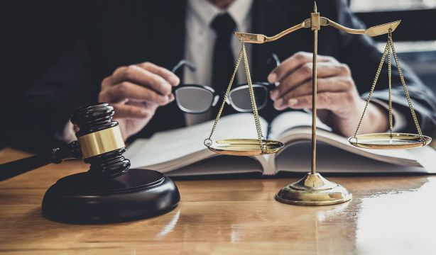 ¿Se puede perder una ayuda del SEPE tras recibir una herencia?