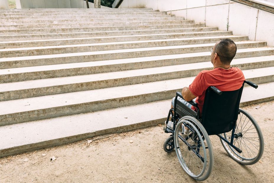 Un proyecto europeo busca hacer más accesibles a los mayores las ciudades de España y Portugal Un proyecto europeo busca hacer más accesibles a los mayores las ciudades de España y Portugal