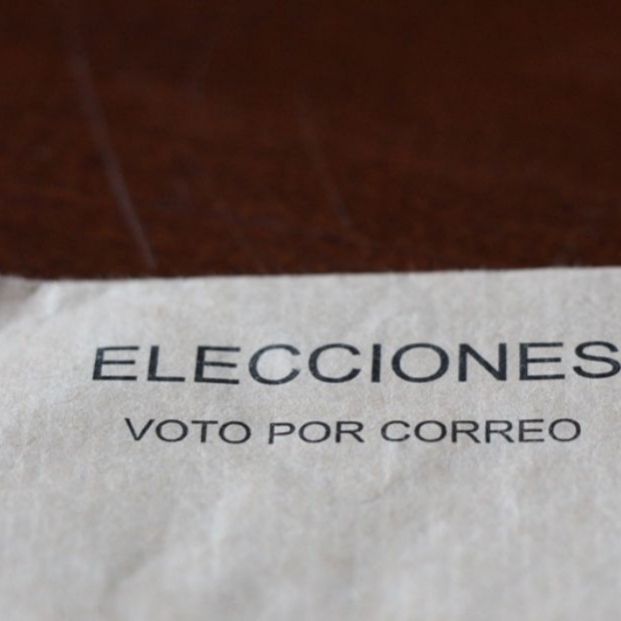 Papeleta de voto por correo (Europa Press)