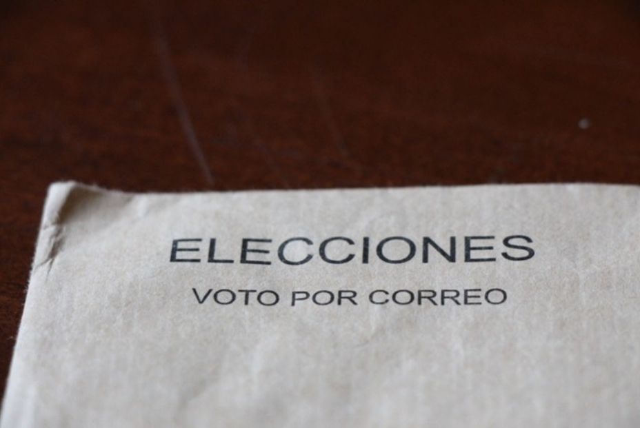 Papeleta de voto por correo (Europa Press)