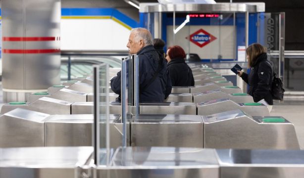 Gijón y Murcia, las ciudades más caras para viajar en transporte público