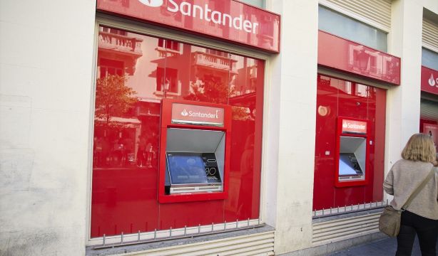 Pago de las pensiones en abril de 2025: ¿qué día se cobra la pensión en Santander?. Foto: EuropaPress