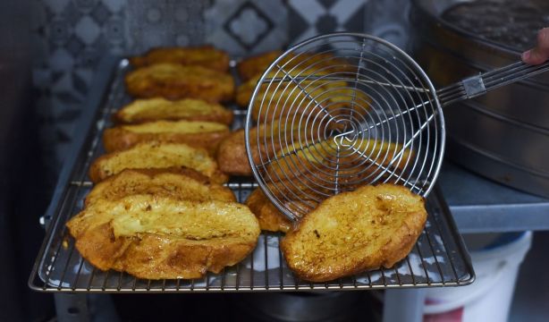 Los dos mejores panes para torrijas que puedes comprar en el supermercado, según la OCU
