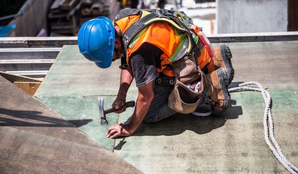 UGT y CCOO piden la jubilación anticipada en la construcción por causas de peligrosidad