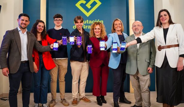 Geopasos, la app que permite conocer la ubicación de las procesiones de Semana Santa en Granada