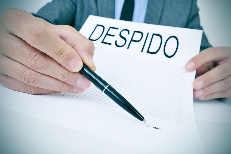 Despido improcedente y ahorro privado: así afectan a la declaración de la Renta 2024-25