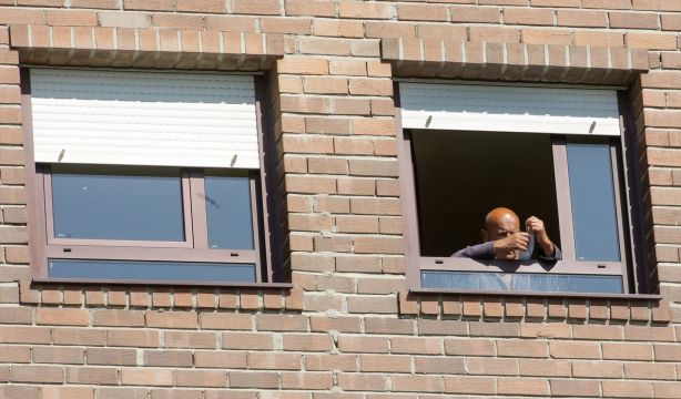 Cierran en Málaga una 'residencia de los horrores': cocina putrefacta y excrementos en las paredes