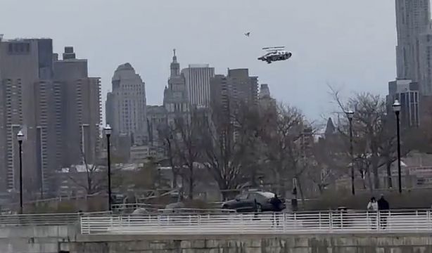 Mueren cinco españoles tras estrellarse un helicóptero en el río Hudson de Nueva York