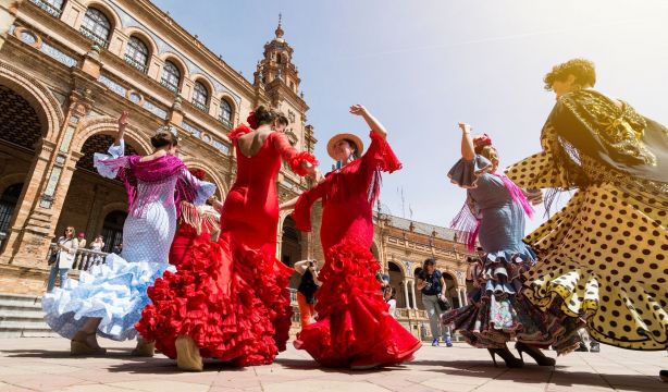 Feria de Sevilla 2025: los secretos y curiosidades de una de las fiestas más populares de España (Bigstock)