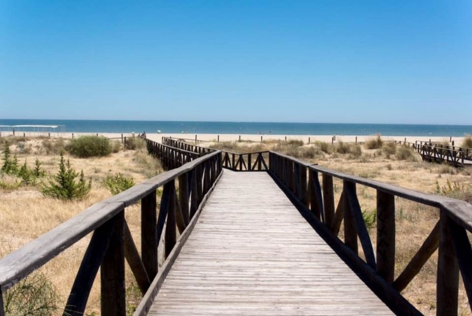 10 playas accesibles de Andalucía para toda la familia (Europa Press) 10 playas accesibles de Andalucía para toda la familia (Europa Press)