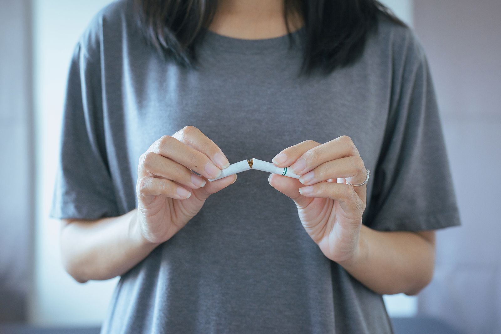 ¿Qué efectos secundarios tiene la deshabituación del tabaco en mayores?