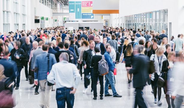 Relevo insuficiente de jubilados en los perfiles más cualificados