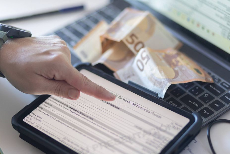 Hacienda avisa sobre posibles casos de 'phishing' y 'smishing' en la Campaña de la Renta Hacienda avisa sobre posibles casos de 'phishing' y 'smishing' en la Campaña de la Renta