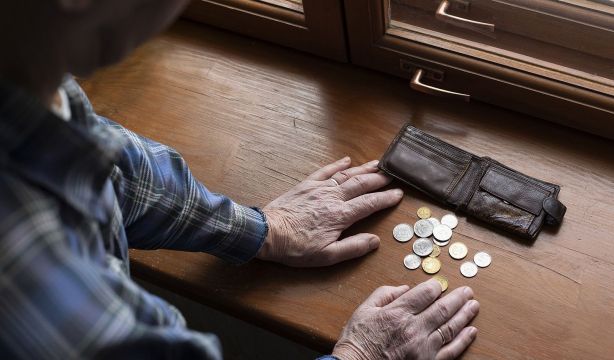 Penuria aunque se cotice: más del 10% de nuevas jubilaciones necesitan el complemento a mínimos