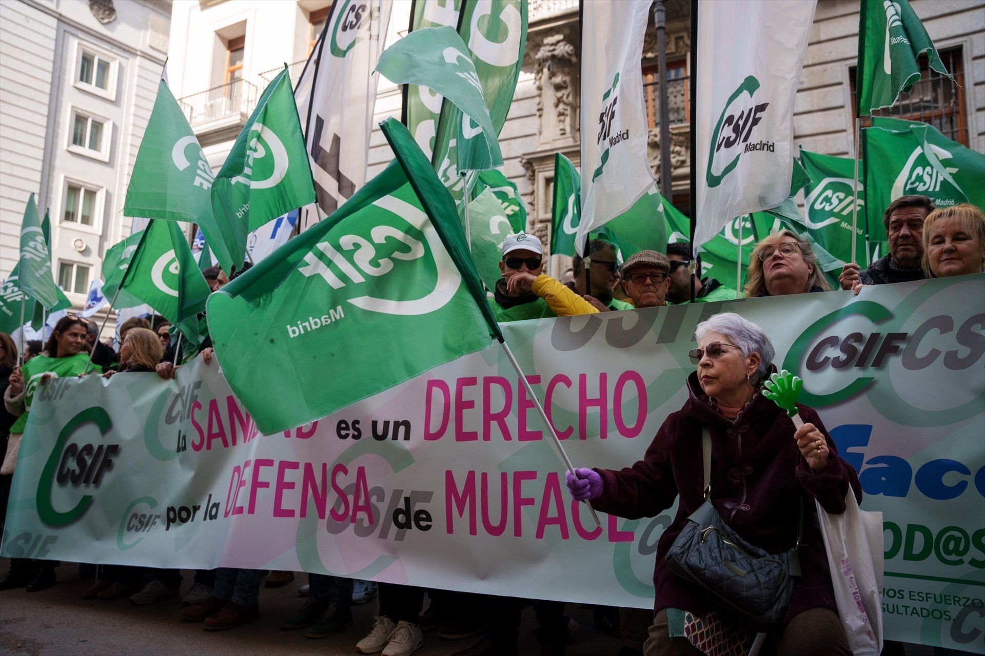 Adeslas retira del catálogo de Muface hospitales gallegos y deja a los compostelanos sin urgencias. Foto: europapress