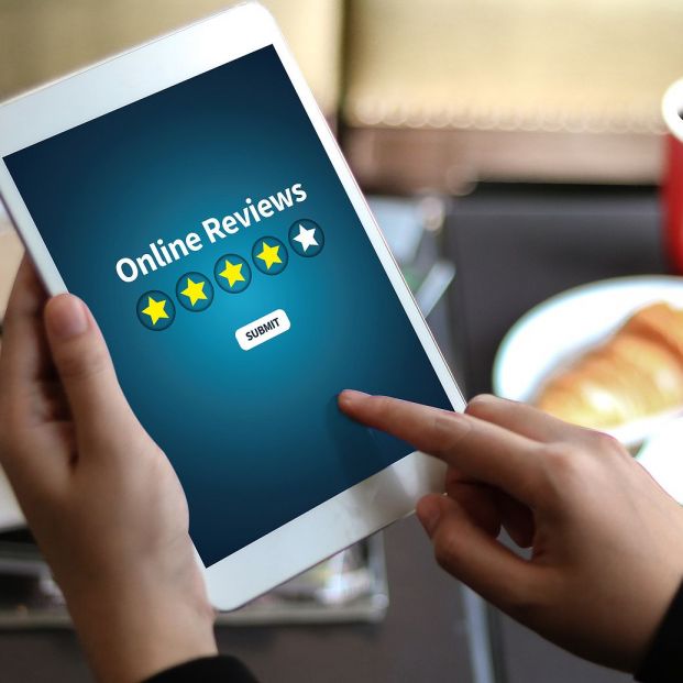 bigstock Online Reviews Evaluation Time 179687236 bigstock Online Reviews Evaluation Time 179687236