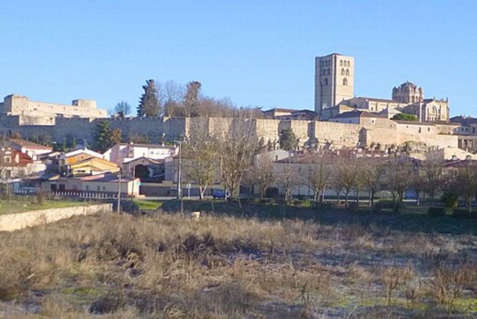 Wikipedia Commons. Los 9 edificios más antiguos de Zamora Wikipedia Commons. Los 9 edificios más antiguos de Zamora