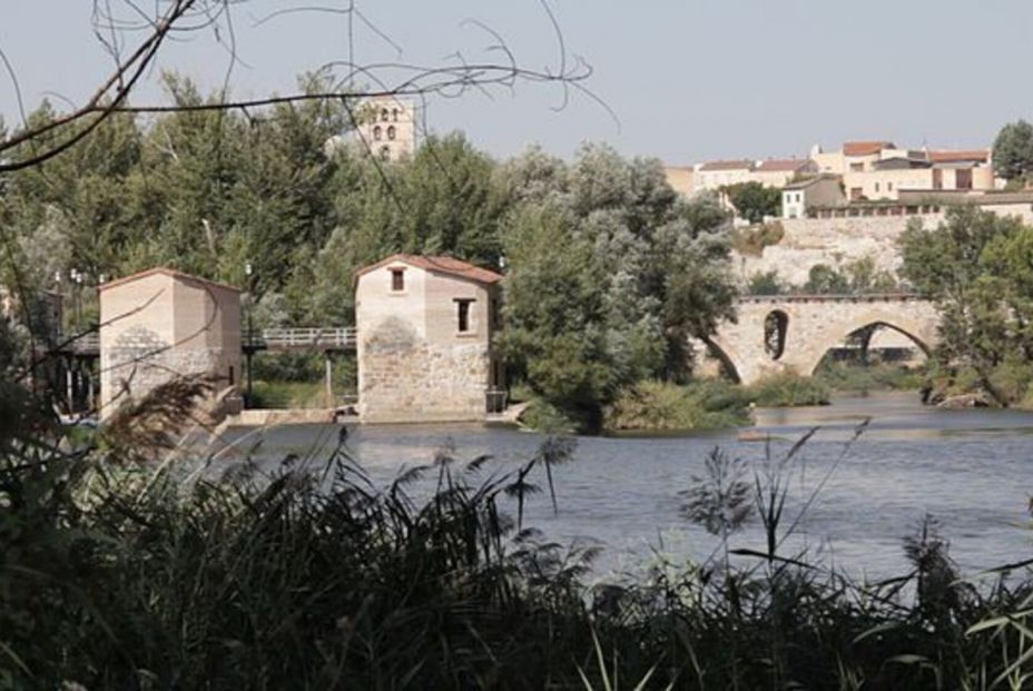 Wikipedia Commons. Los 9 edificios más antiguos de Zamora Wikipedia Commons. Los 9 edificios más antiguos de Zamora
