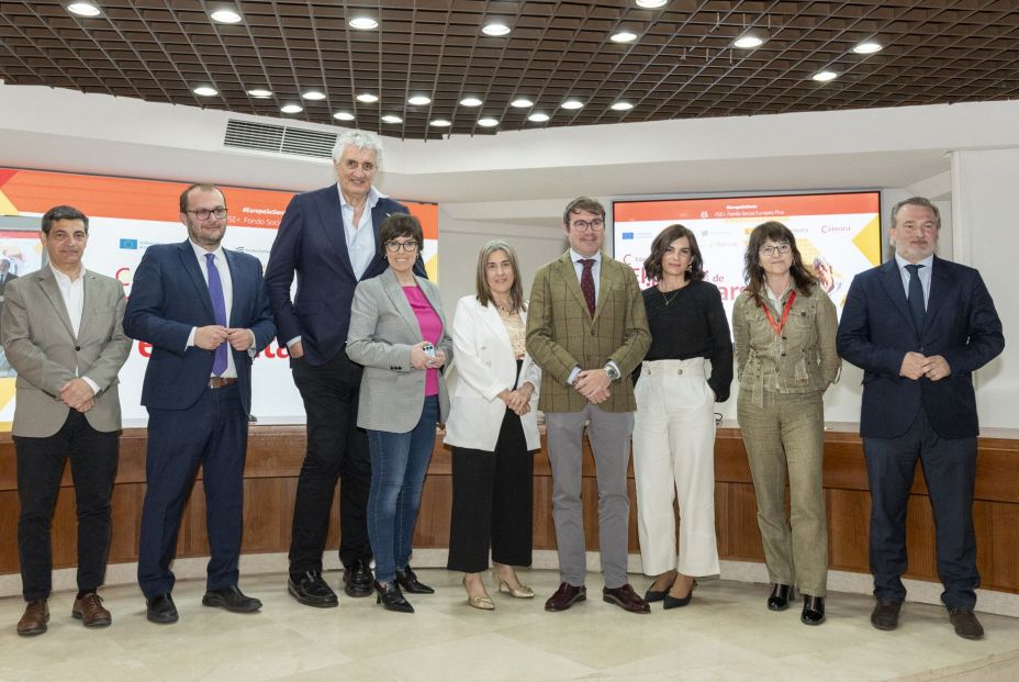 Romay, a los sénior: "Tenemos que quitarnos los prejuicios para ser más fuertes y atractivos" Romay, a los sénior: "Tenemos que quitarnos los prejuicios para ser más fuertes y atractivos"