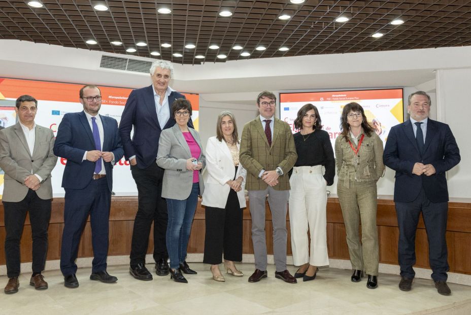 Romay, a los sénior Tenemos que quitarnos los prejuicios para ser más fuertes y atractivos Romay, a los sénior Tenemos que quitarnos los prejuicios para ser más fuertes y atractivos