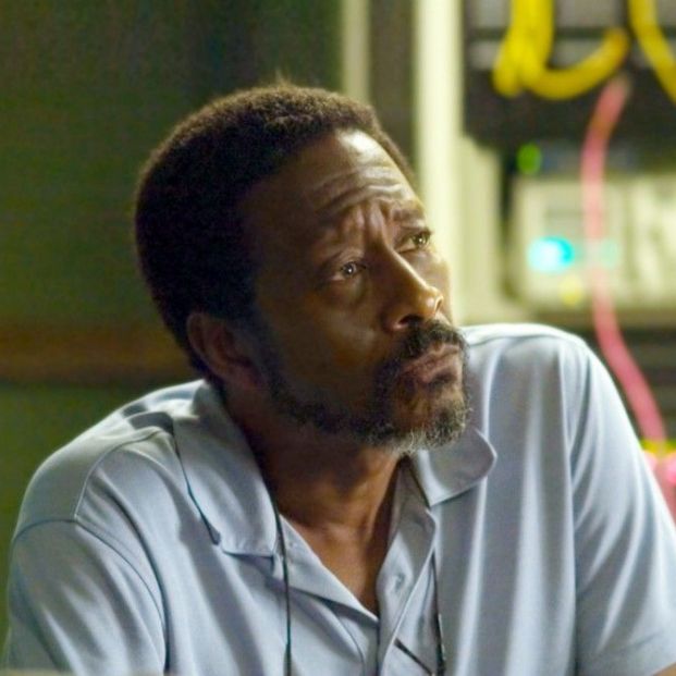 Clark Peters es Lester Freamon