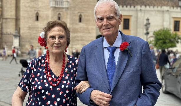 Un matrimonio octogenario cumple su sueño de volver a la Feria de Sevilla 15 años después
