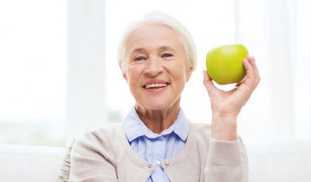 Estos son los alimentos que te ayudarán a tener un envejecimiento más saludable