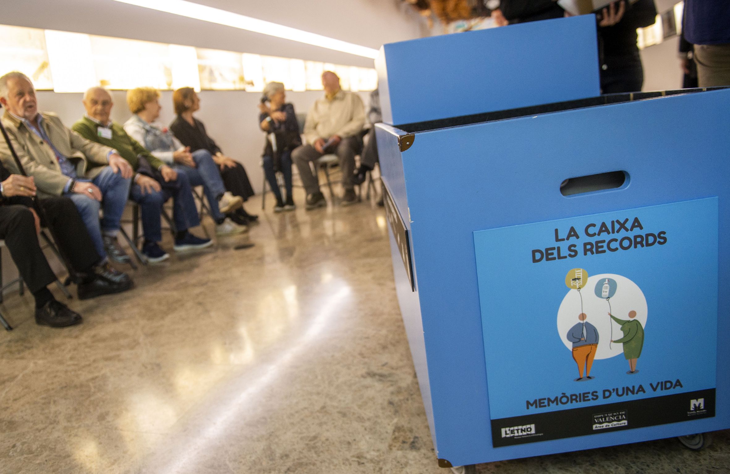 'La caja de los recuerdos', el proyecto que mejora el estado de ánimo de personas con alzhéimer (Diputación de Valencia)
