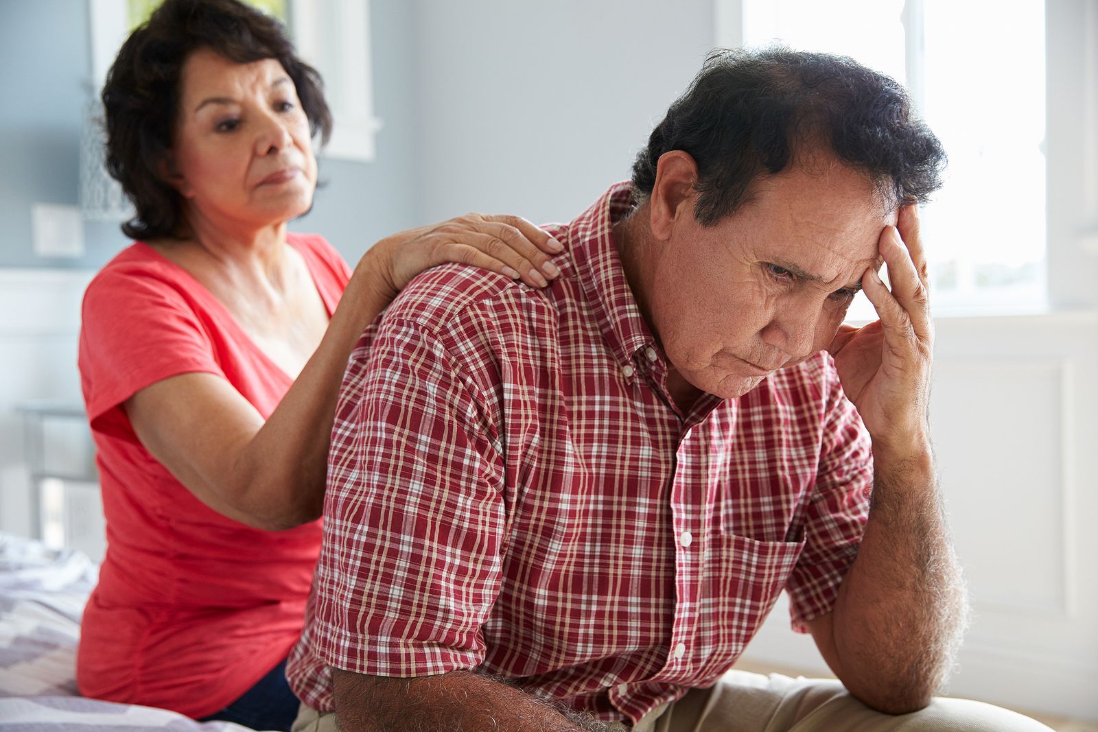 ¿Cómo desarrollan demencia las personas de mediana edad?