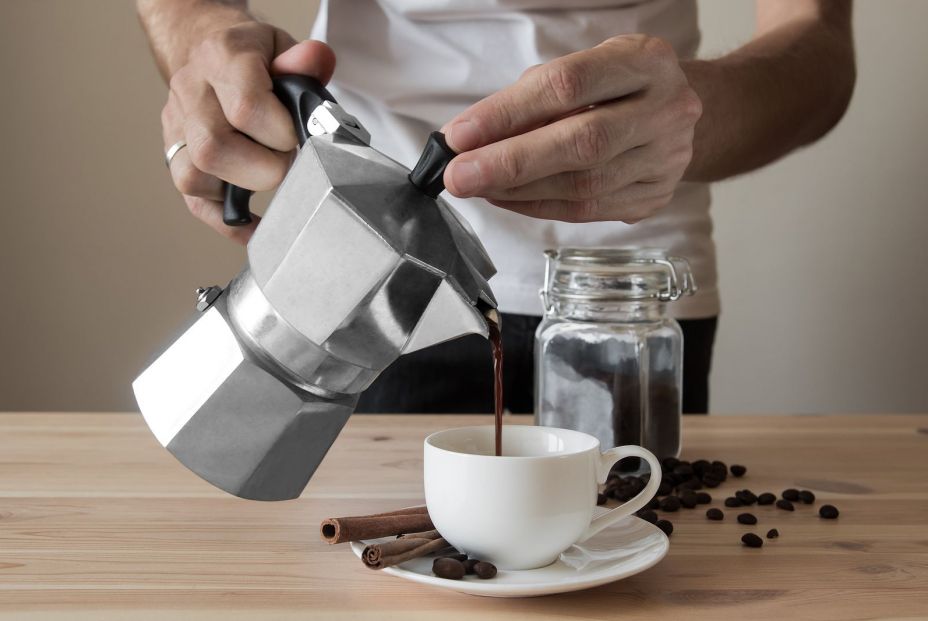 Una mujer mayor italiana desvela sus secretos para hacer el mejor café