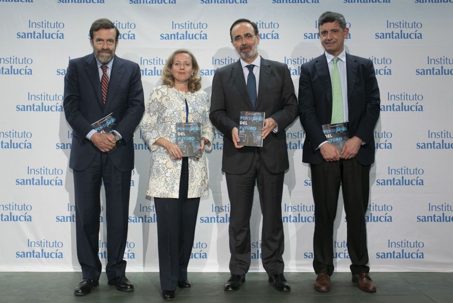 José Manuel Jiménez, director del Instituto Santalucía (extremo derecha), junto a Andrés Romero Peña, consejero director general de Santalucía, la ministra Nadia Calviño y Guillermo de la Dehesa