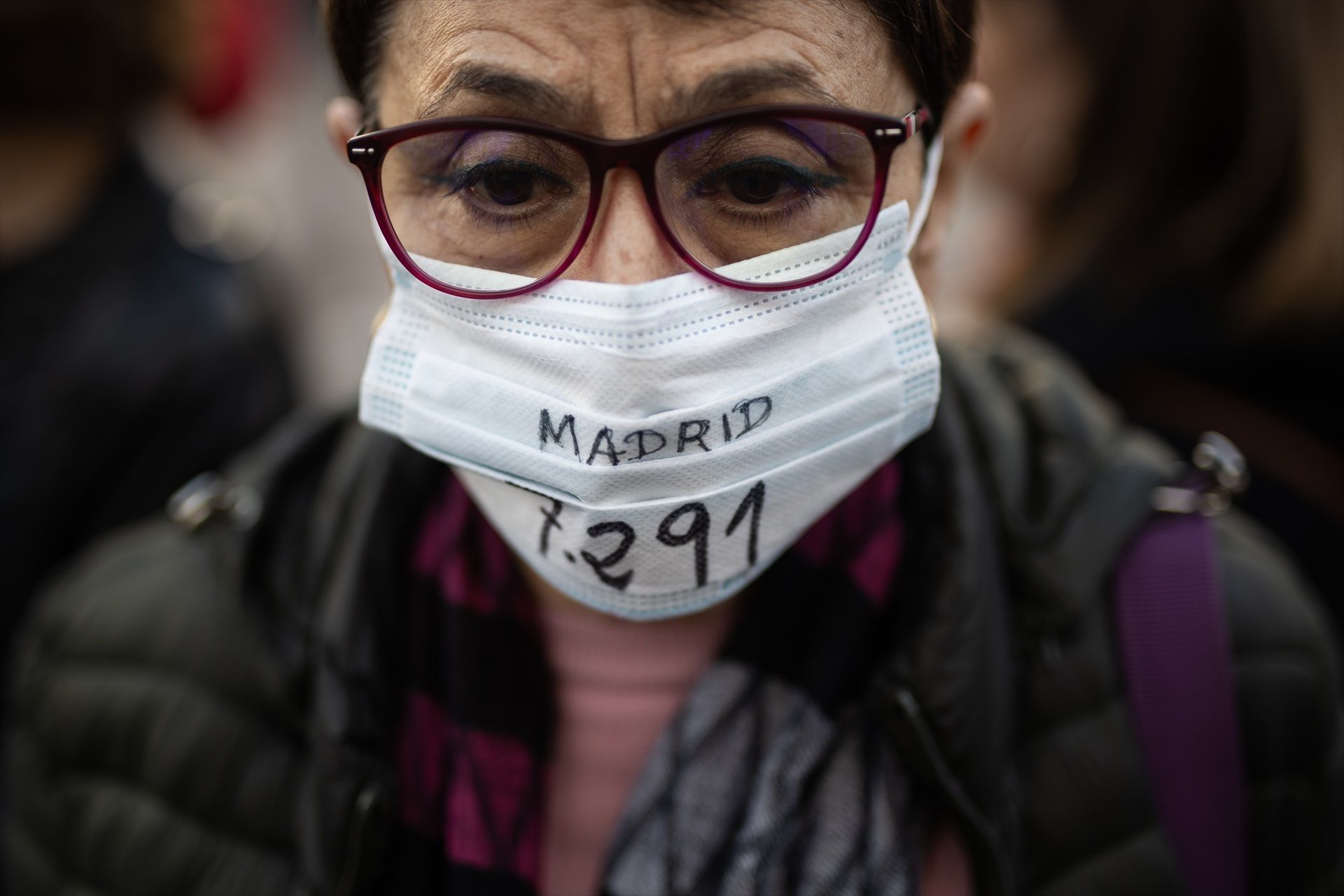 Familiares organizan un homenaje por los fallecidos en residencias durante la pandemia en Madrid