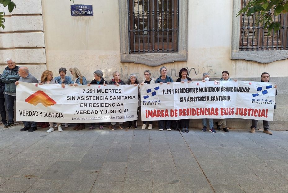 EuropaPress 6267946 asociaciones familiares victimas residencias madrid presentan denuncia EuropaPress 6267946 asociaciones familiares victimas residencias madrid presentan denuncia
