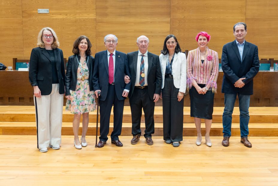 Zunzunegui y 'Peridis', nuevos magíster senior de UNATE