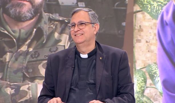 El Padre Doñoro: "Tengo 284 hijos y me llaman papá pendejo" (TeleMadrid)