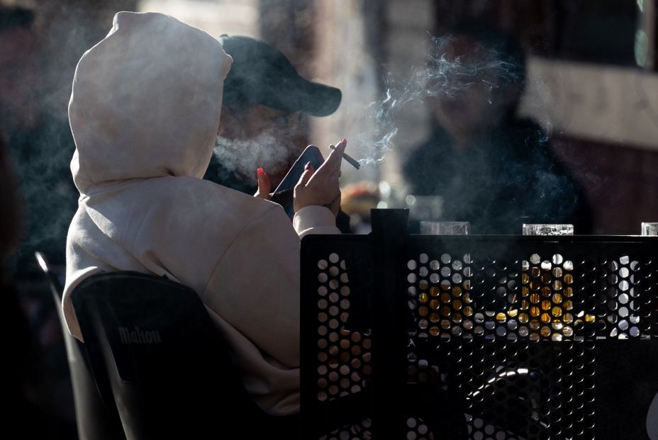 Nueva ley antitabaco 2026: dónde estará prohibido fumar y cuándo entra en vigor Nueva ley antitabaco 2026: dónde estará prohibido fumar y cuándo entra en vigor