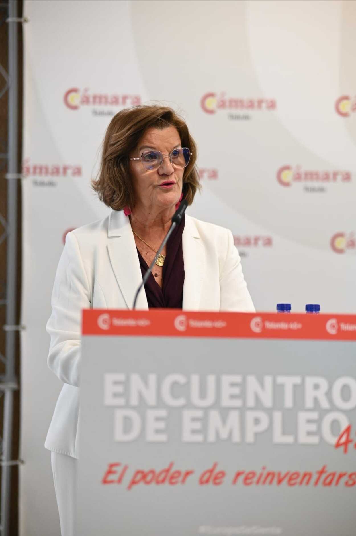 Mª de los Ángeles Martínez: "No podemos permitir que el talento sénior se pierda" Mª de los Ángeles Martínez: "No podemos permitir que el talento sénior se pierda"