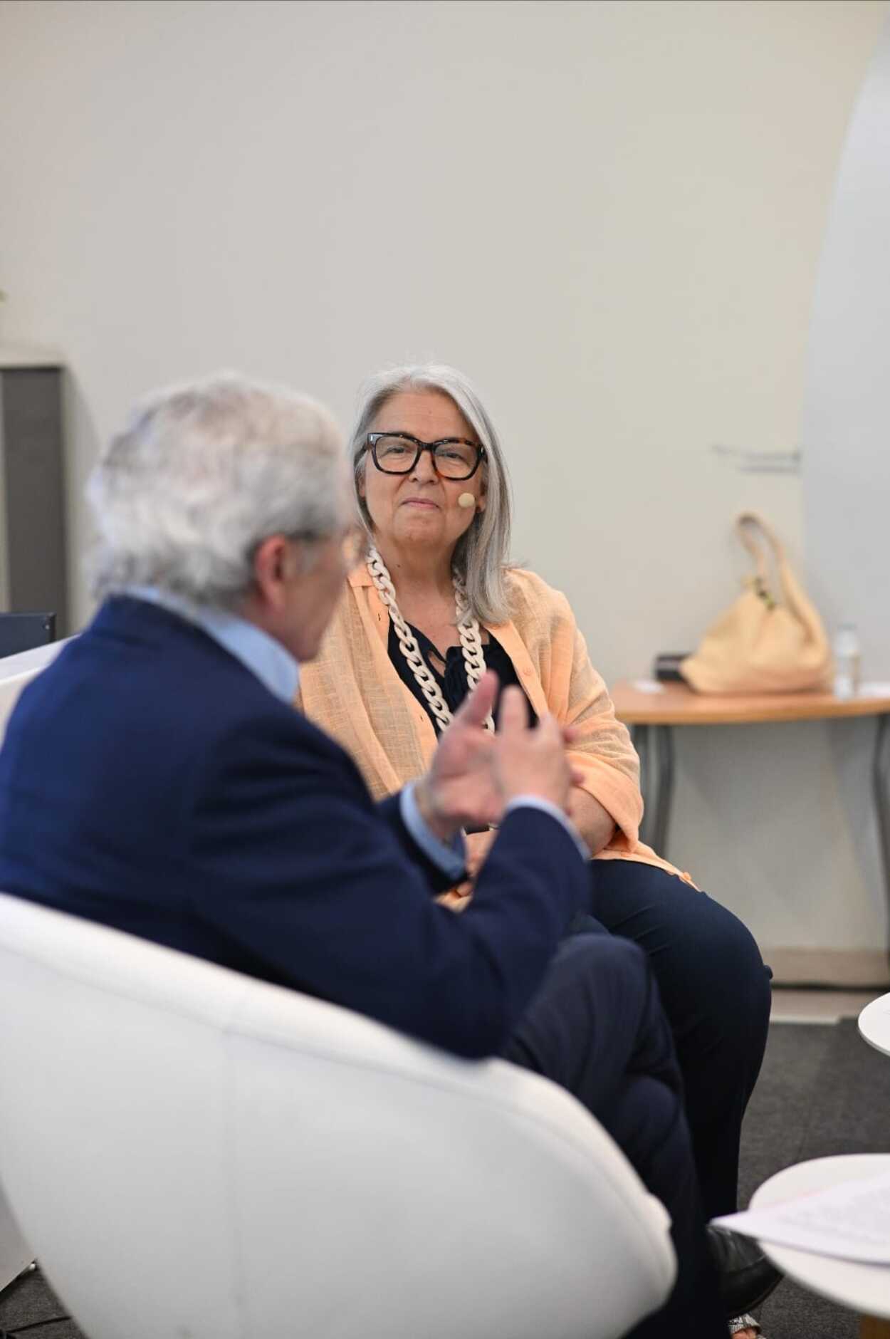 Araceli Carvallo Nunca es tarde para aprender y salir de nuestra zona de confort Araceli Carvallo Nunca es tarde para aprender y salir de nuestra zona de confort
