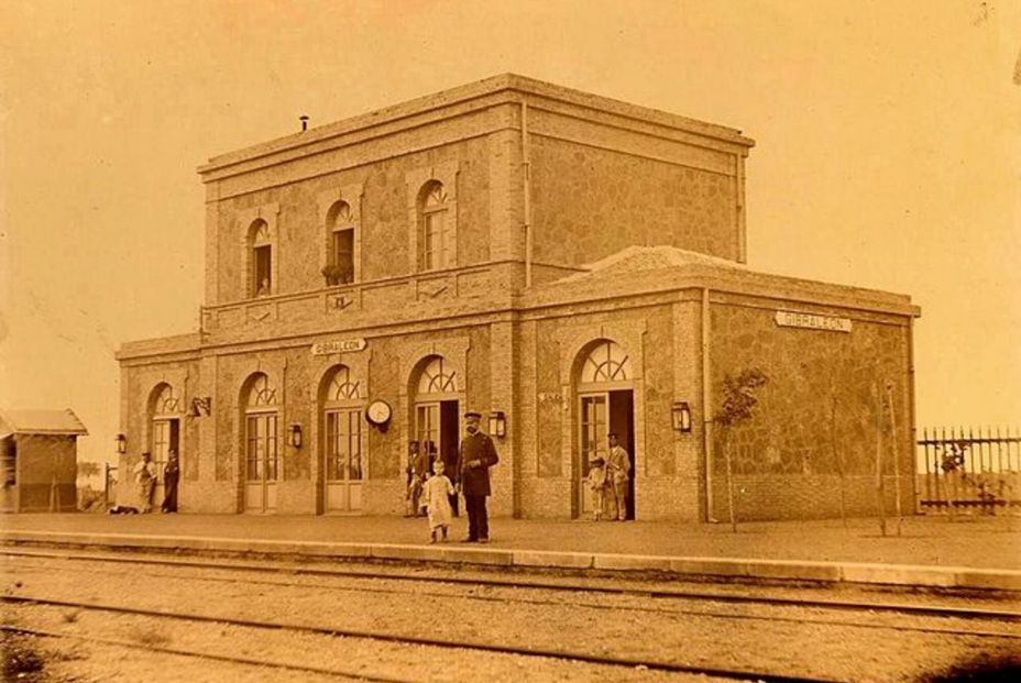Wikipedia Commons. Los 6 edificios más antiguos de Huelva Wikipedia Commons. Los 6 edificios más antiguos de Huelva