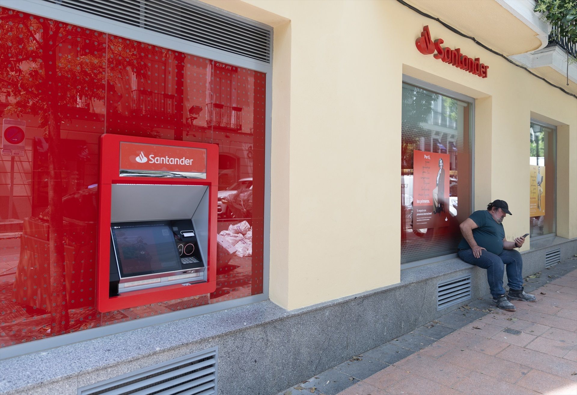 Pago de las pensiones y paga extra en junio de 2025: día de cobro de la pensión en Banco Santander