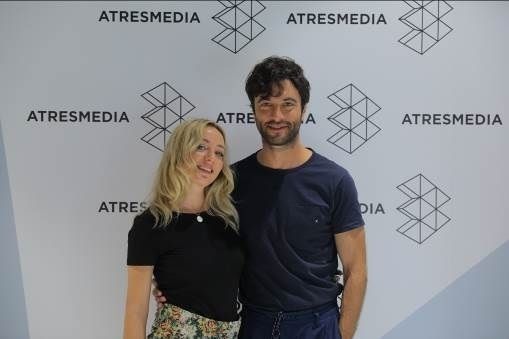 Los actores Ángela Cremonte y Javier Rey protagonistas de 'Mentiras'