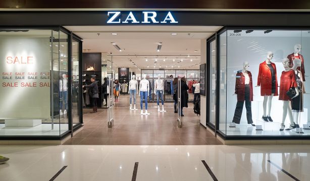 El truco de una exdependienta de Zara para detectar ropa de mayor calidad