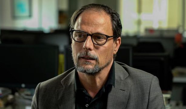 Prisa destituye a Pepa Bueno y Jan Martínez Ahrens será el nuevo director de 'El País'