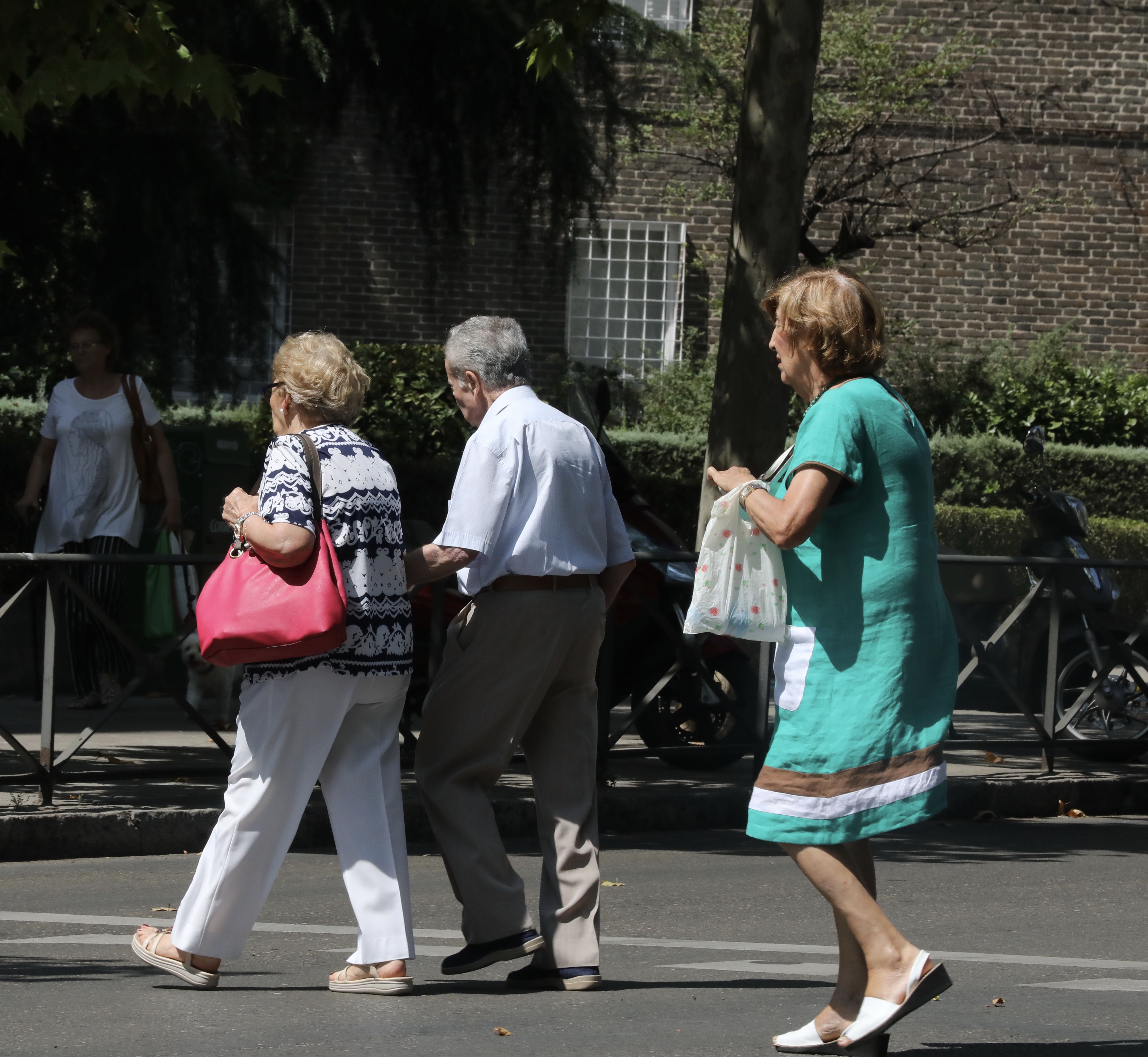 Los españoles opinan que los años aportan sabiduría