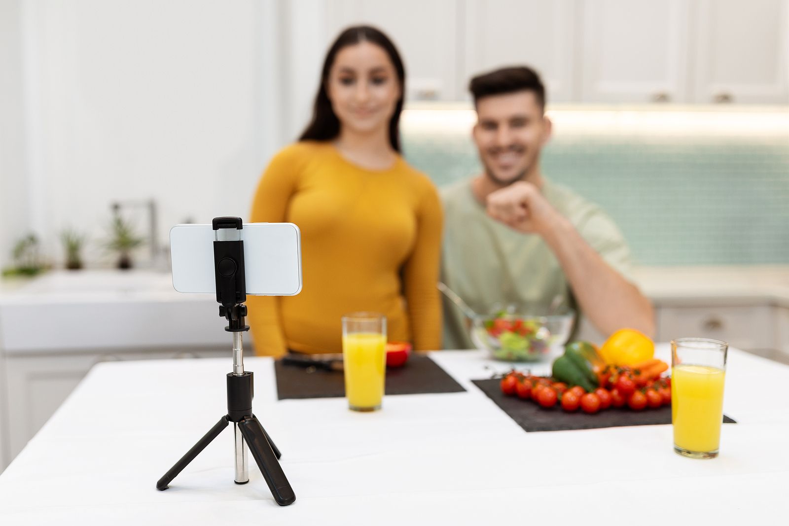 El Gobierno identifica a más de 100 influencers que publicaban publicidad encubierta El Gobierno identifica a más de 100 influencers que publicaban publicidad encubierta
