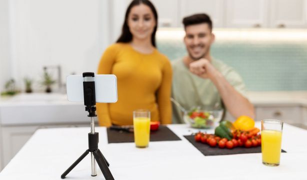 El Gobierno identifica a más de 100 influencers que publicaban publicidad encubierta