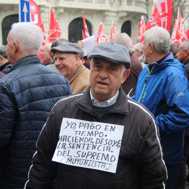 Los mutualistas jubilados aún tendrán que esperar para recibir la devolución de IRPF pendiente Los mutualistas jubilados aún tendrán que esperar para recibir la devolución de IRPF pendiente